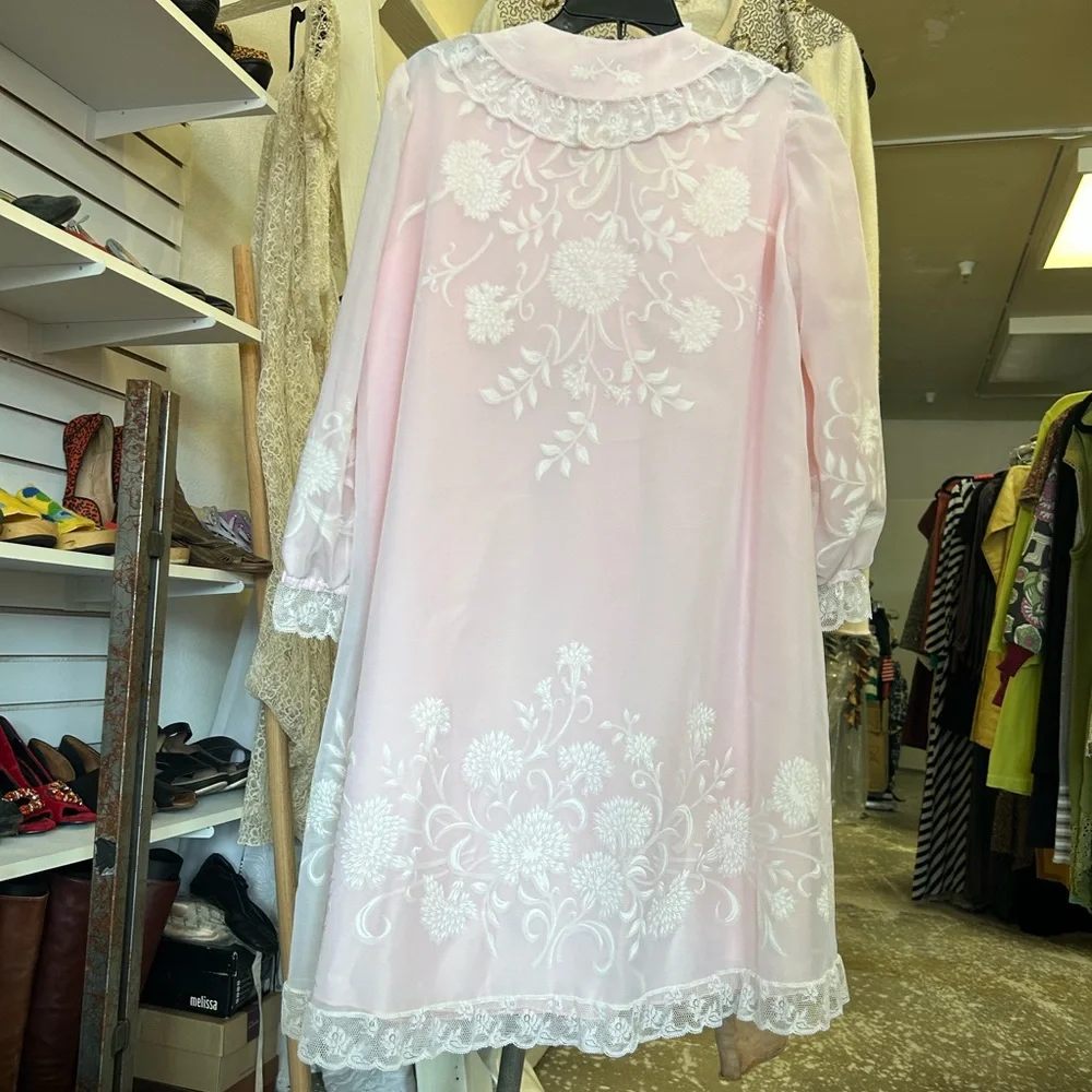 Vintage Saks Fifth Avenue boudoir jacket dress - Picture 2 of 5